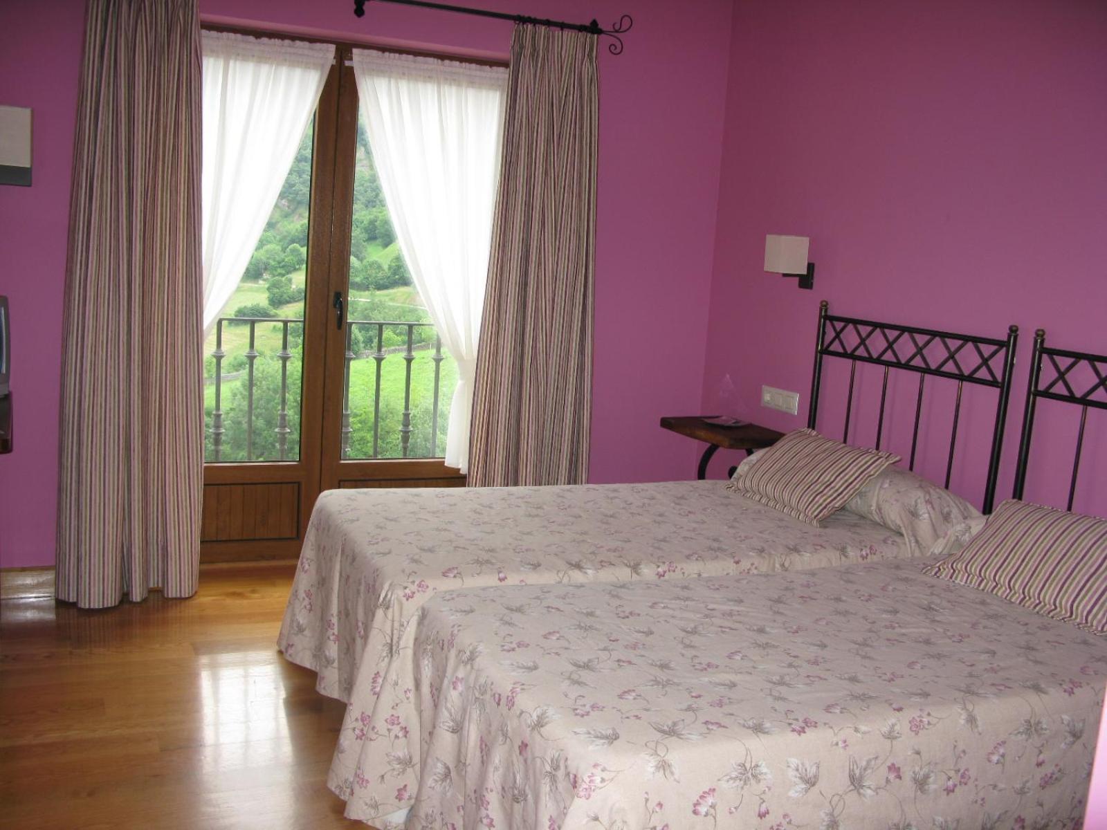 La Posada De Cucayo Dobres 部屋 写真